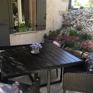 Hébergement de vacances Juste Derrière Chez Nous, Boulbon